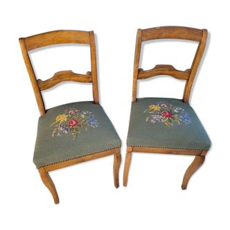 Chaises tapissées canevas
