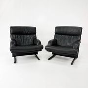 chaises postmodernes en cuir noir, années 1980