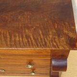 Commode ancienne en noyer massif