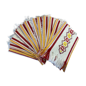 12 serviettes à thé