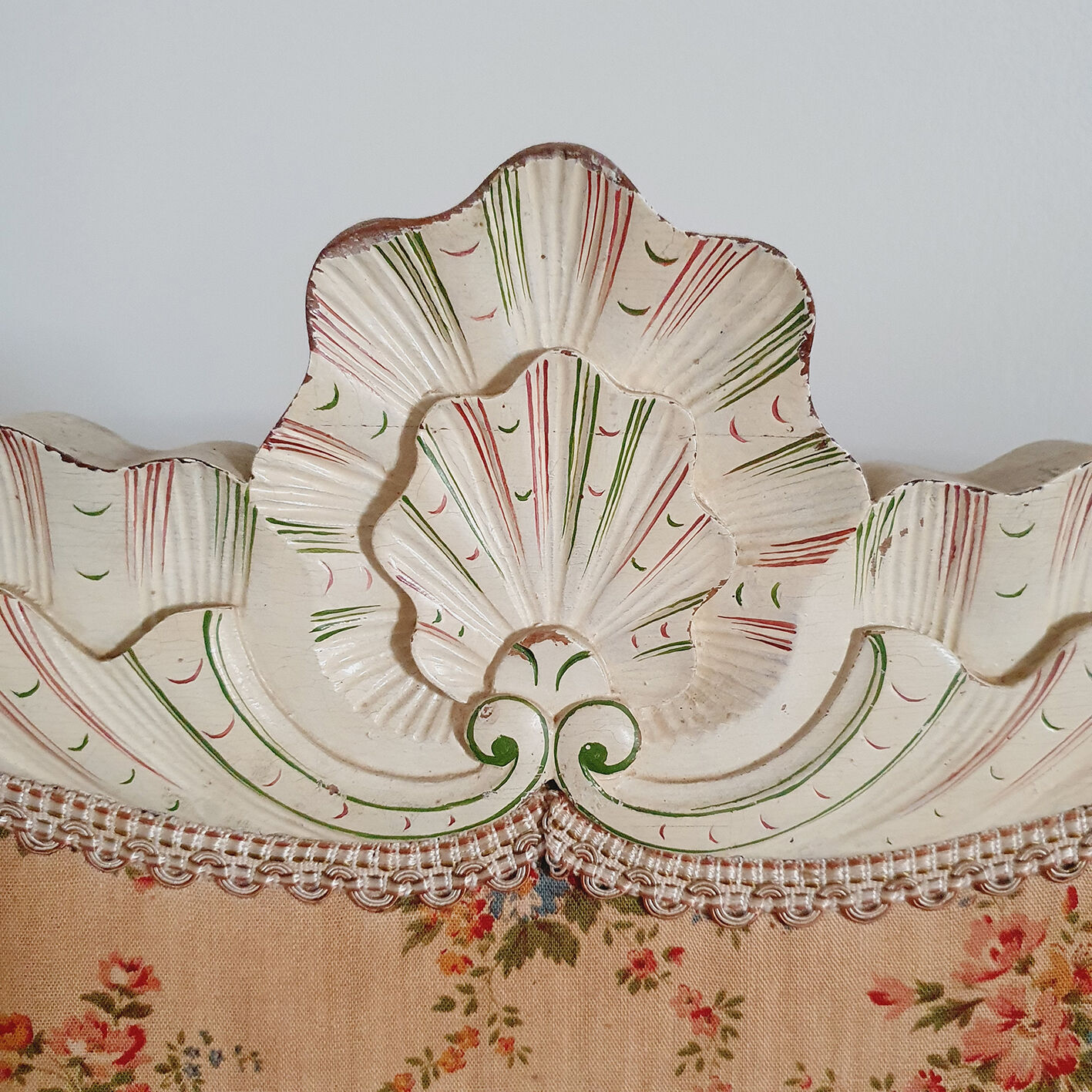 Wood and fabric screen