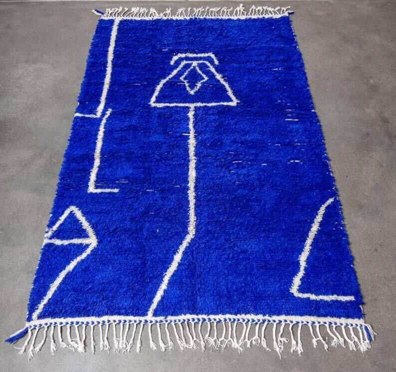Tapis azilal Tissé main traditionnelle taille 150 x 250 cm