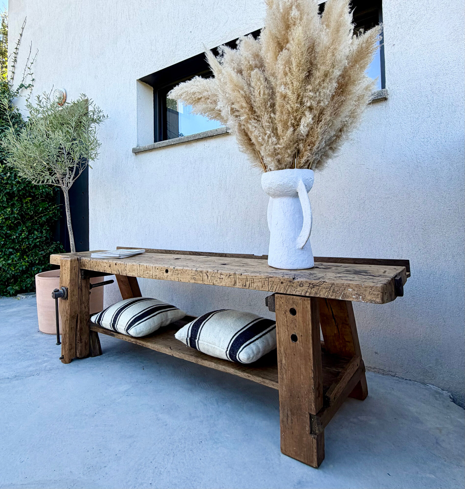 XXL carpenter's workbench