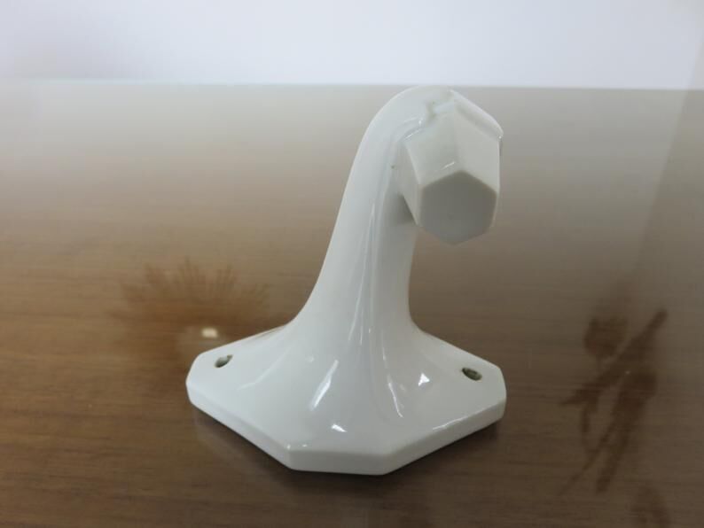 Patère en porcelaine blanche art deco années 30 40