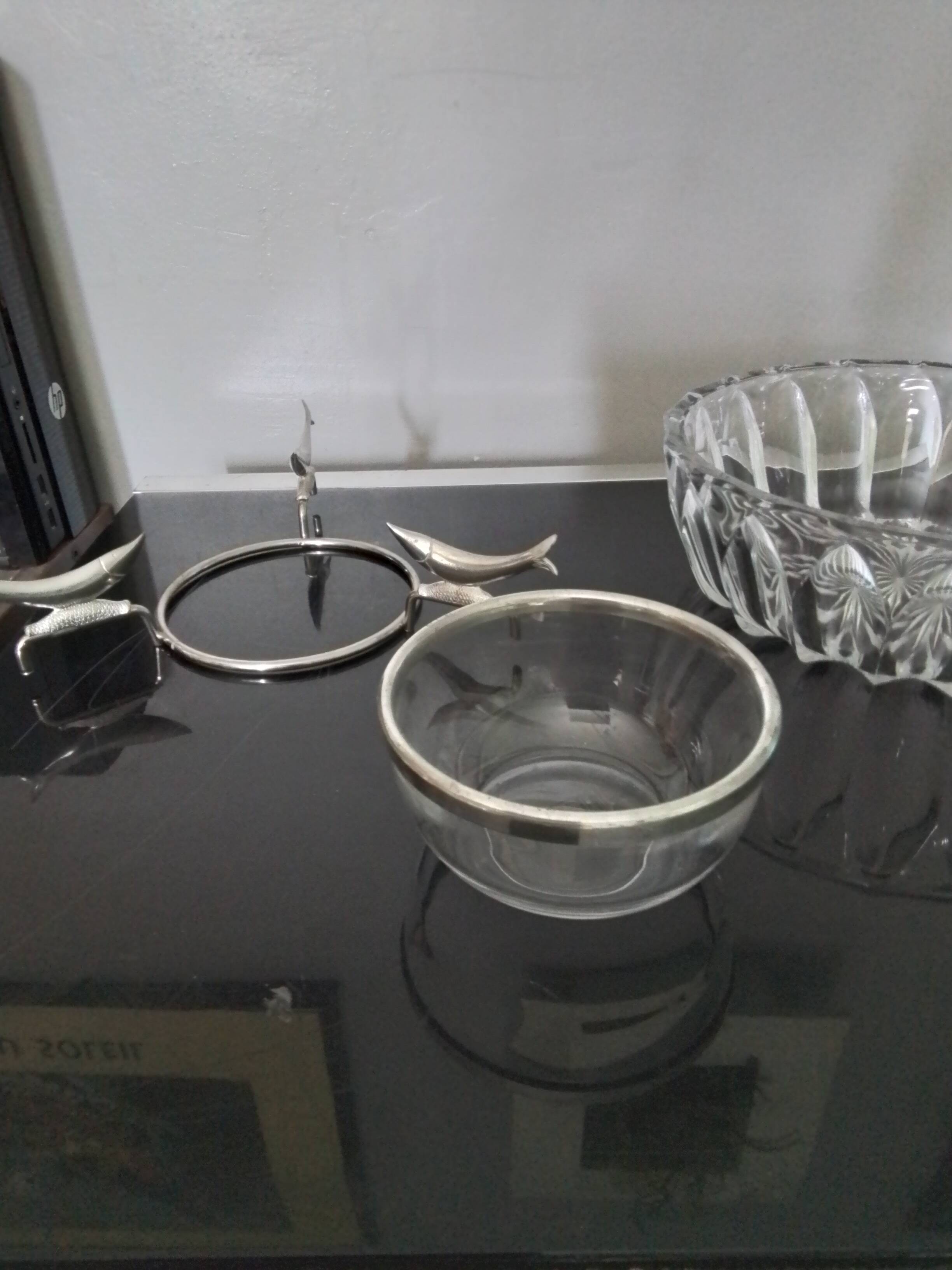 Serving dish in crystal for caviar