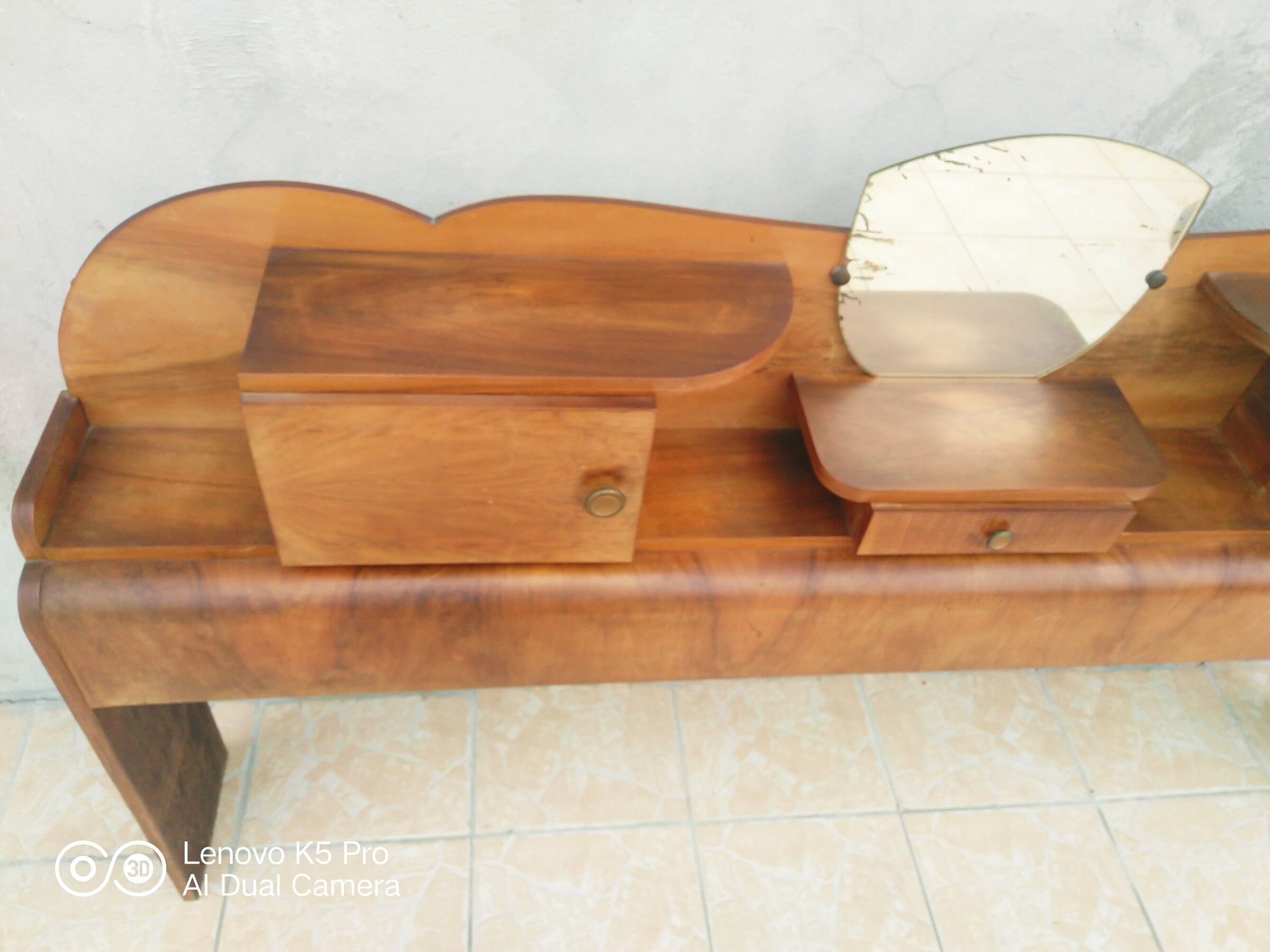 Cosy Art Deco headboard