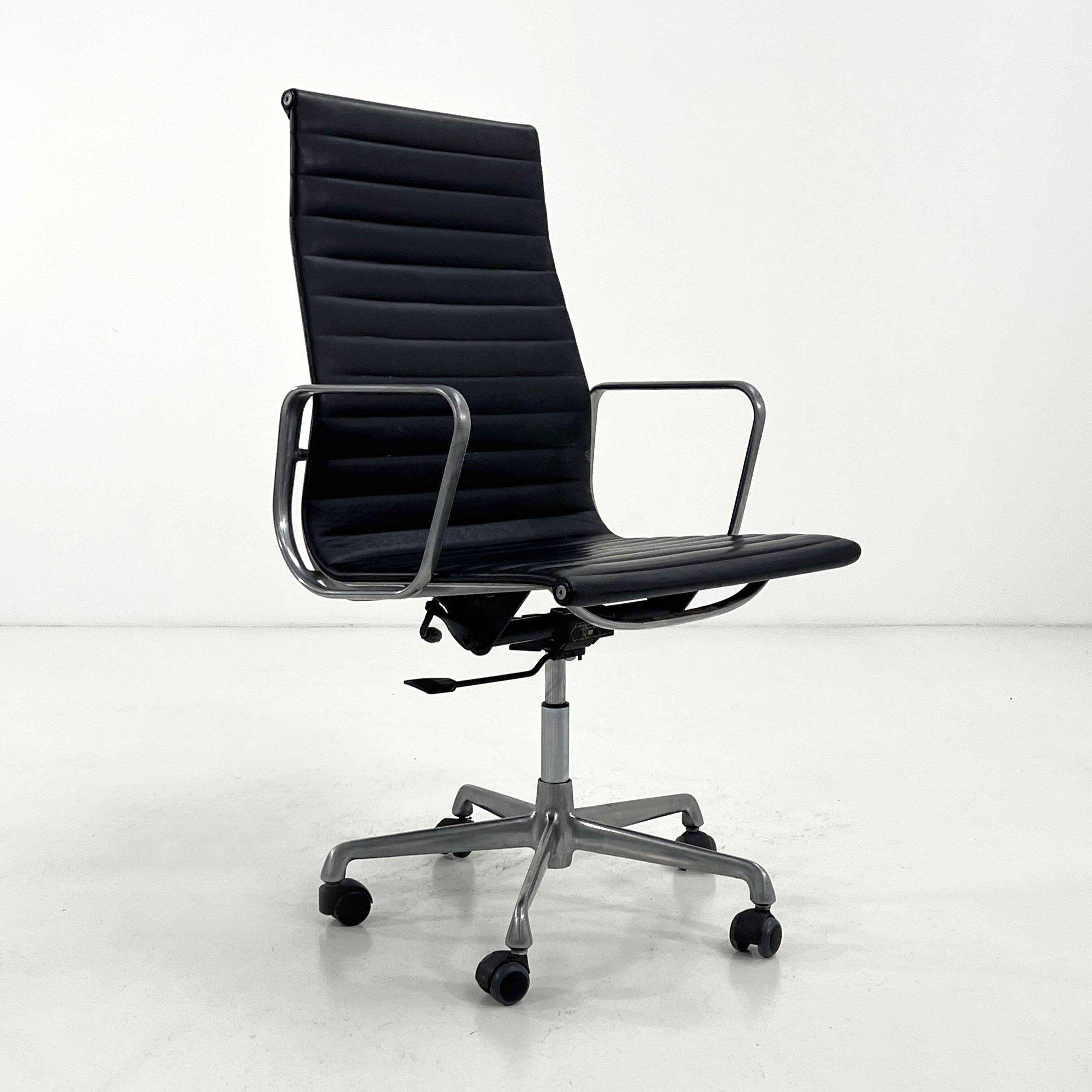 Fauteuil de bureau EA119 par C.& R. Eames pour ICF, 1970