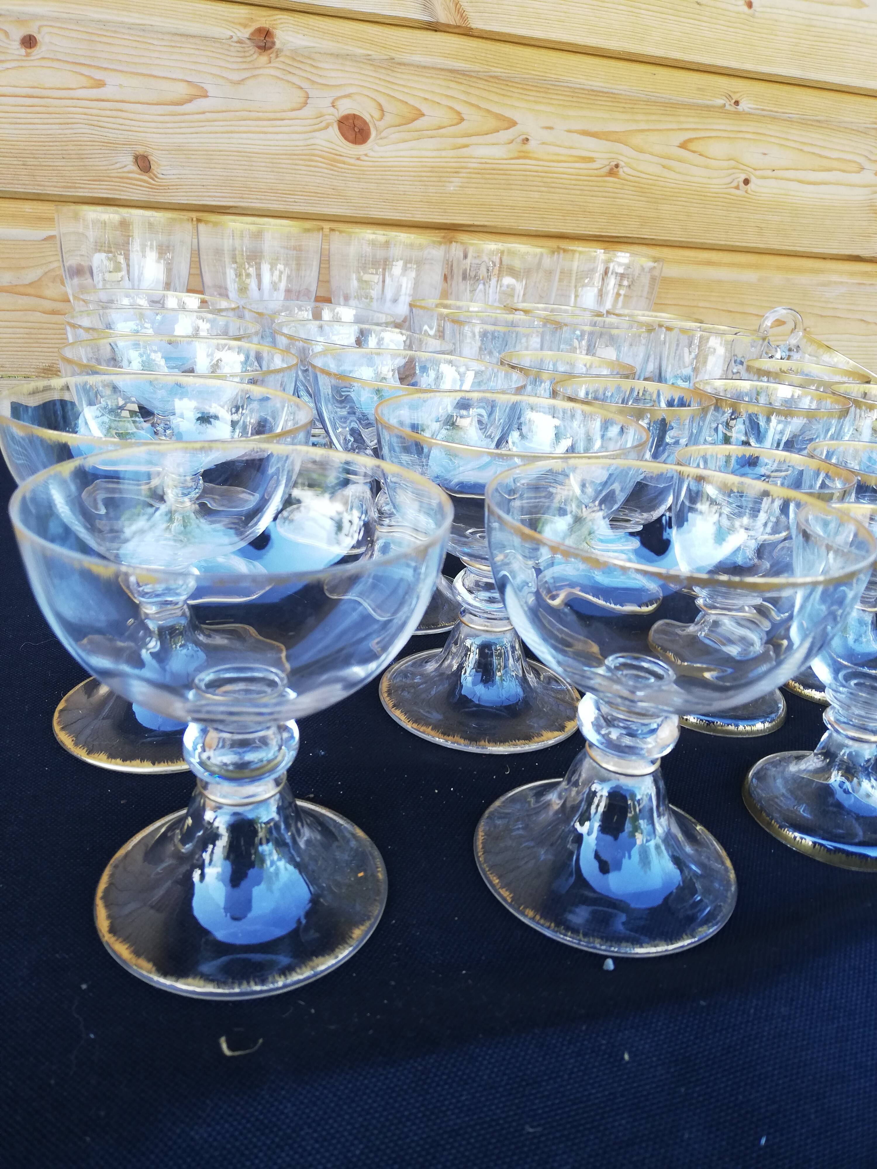 43-piece crystal service