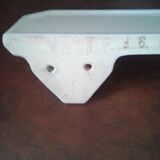 Ceramic wall shelf for bathroom