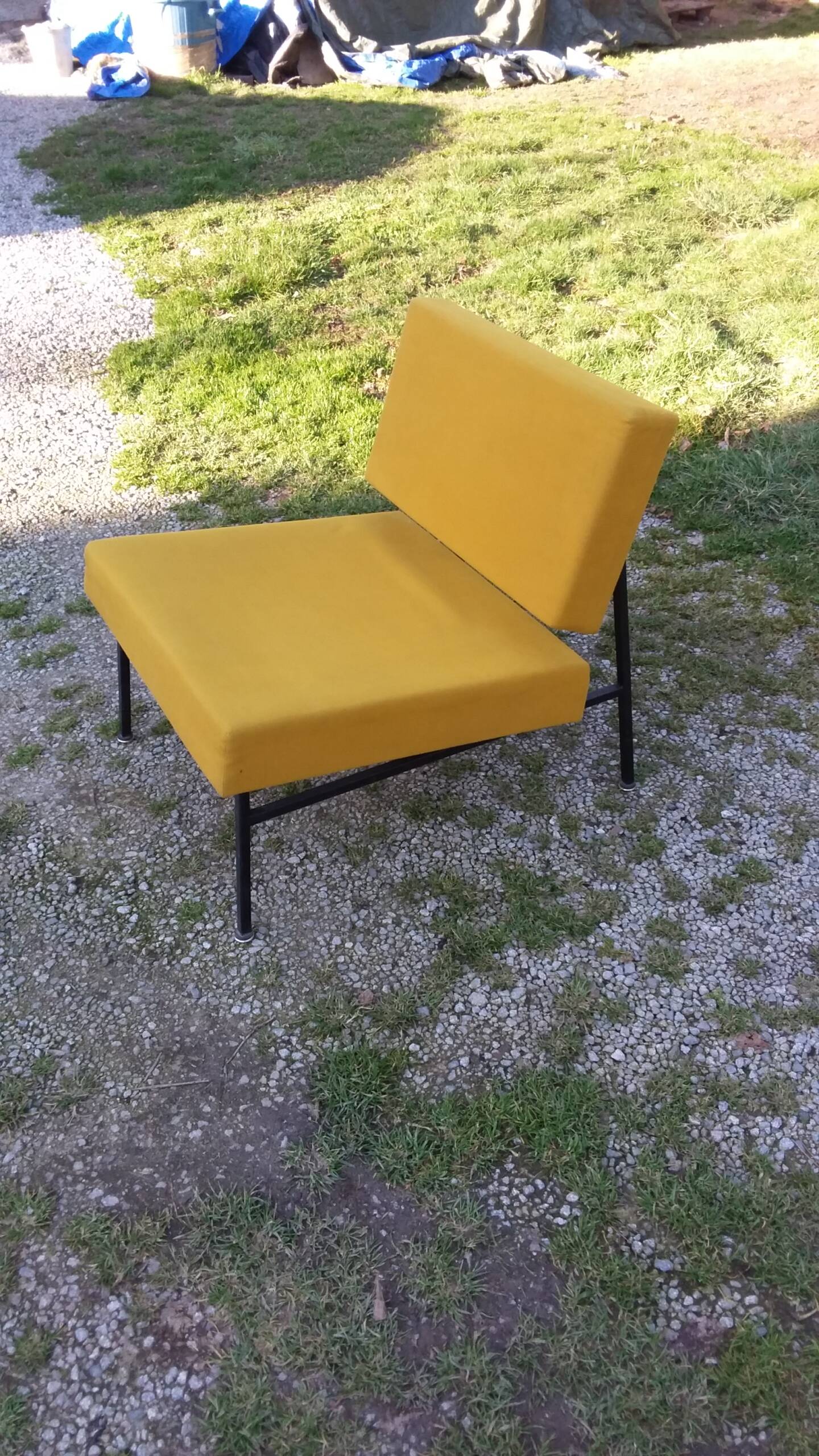 Vintage 50s armchair with black metal base and fabric seats
