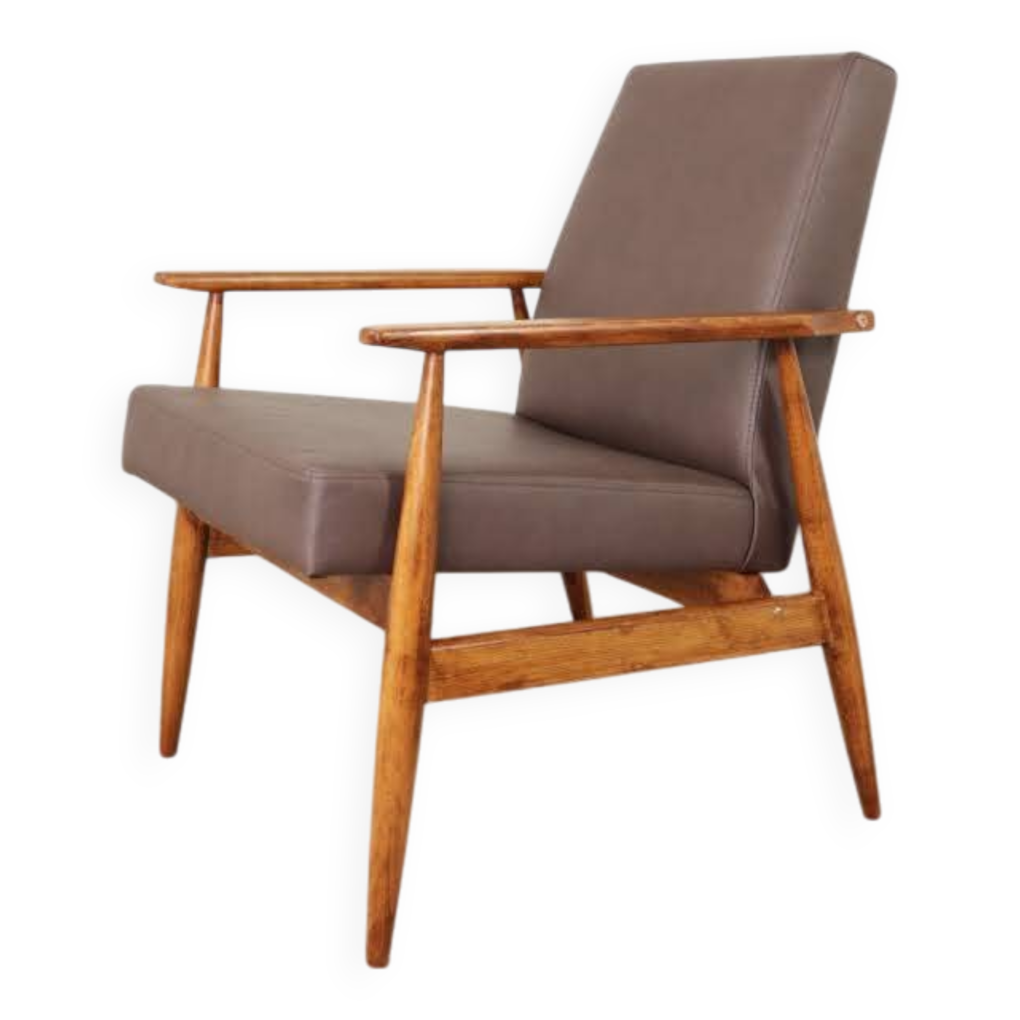 Fauteuil lounge scandinave en cuir végétal taupe foncé, design classique, couleur noyer