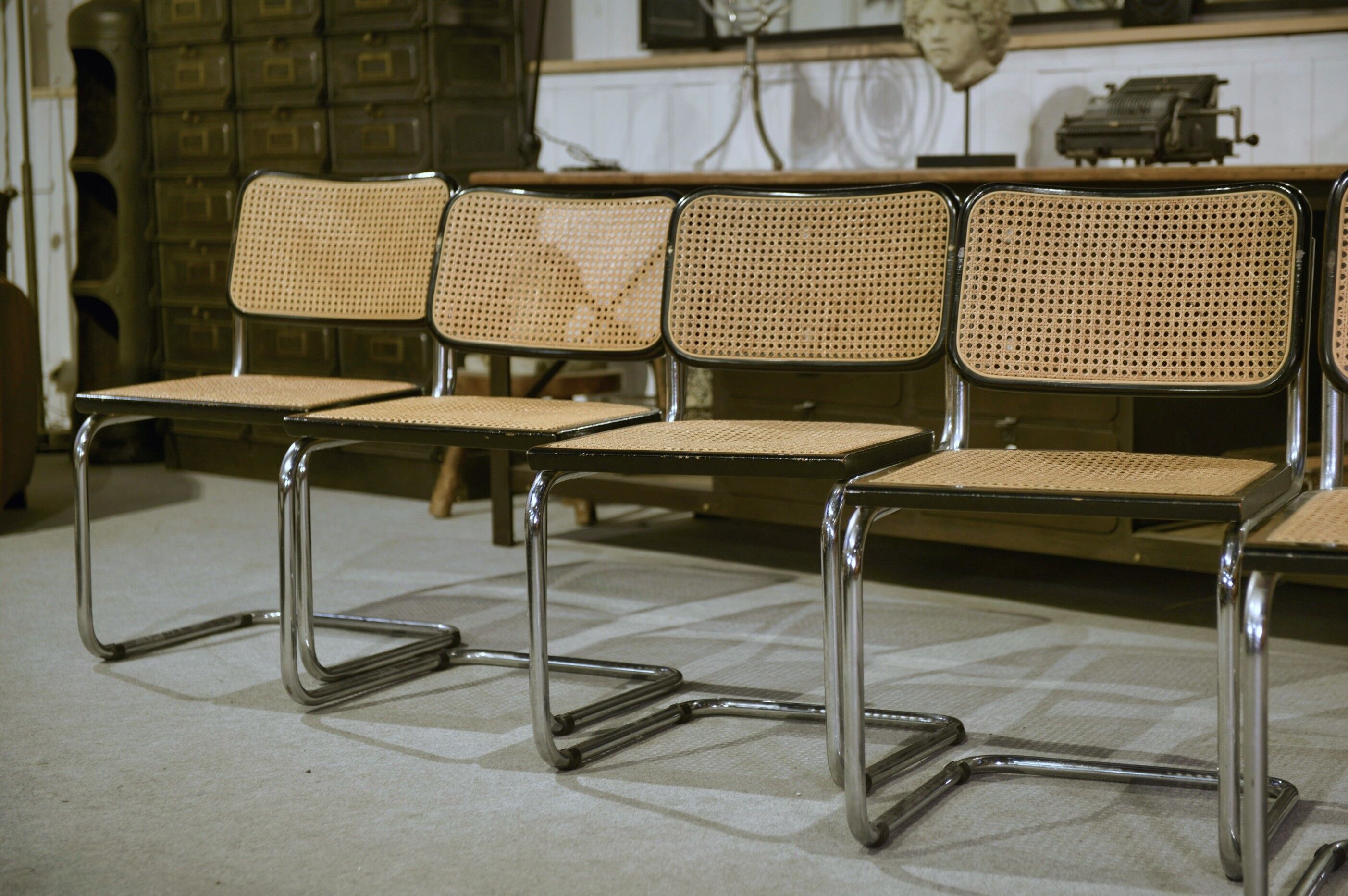 Ensemble de 6 chaises Cesca B32 de Marcel Breuer 1970’s