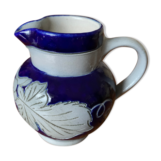 Alsatian pitcher