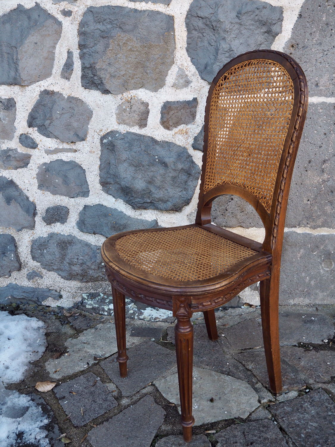 Pair of canes chairs