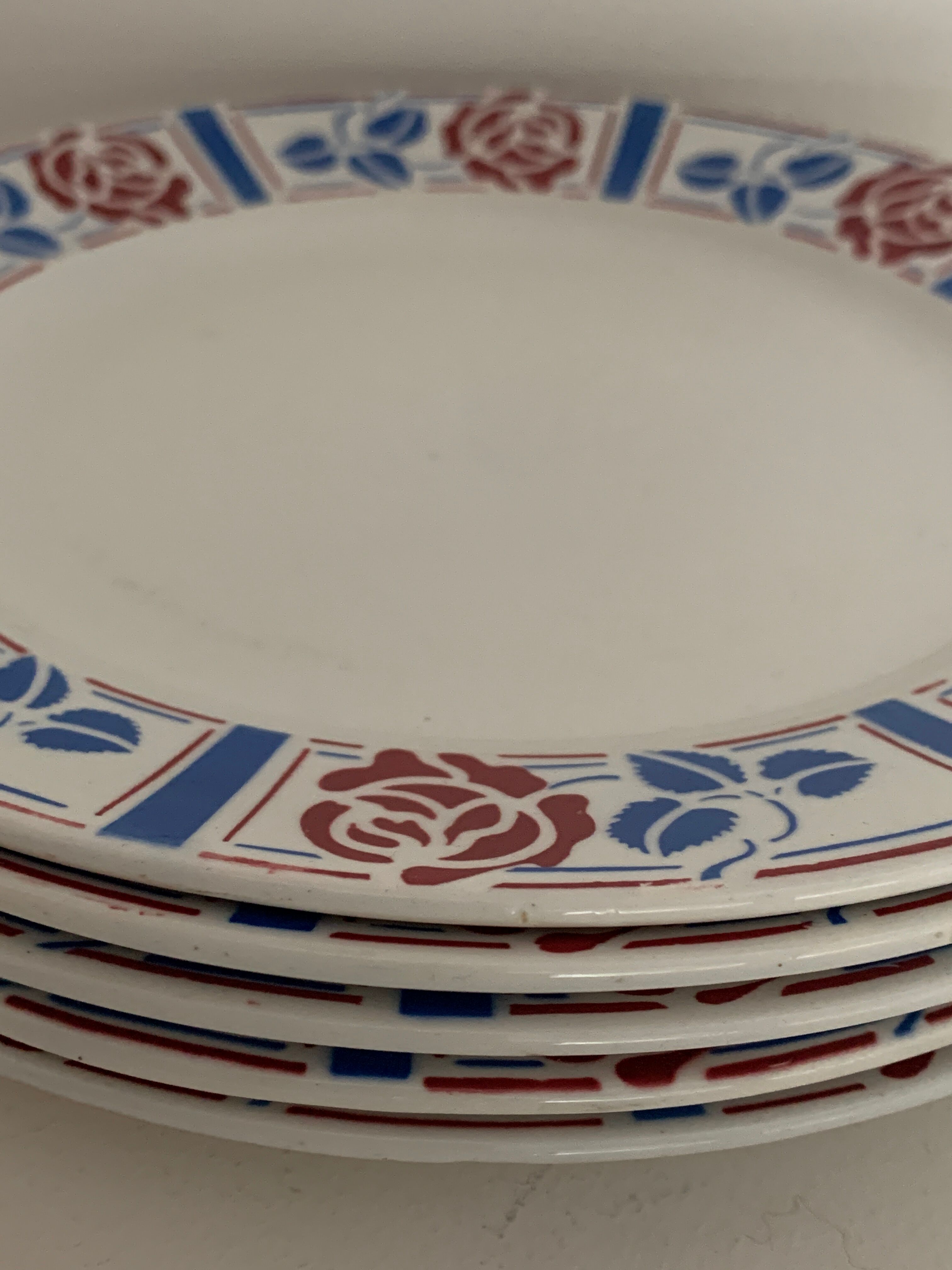 5 flat plates Sarreguemines, Tabarin model