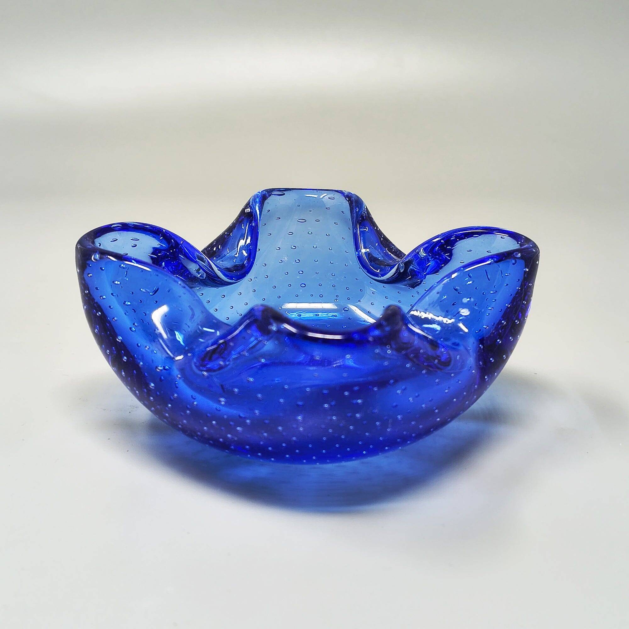 1960s Mid-century Ashtray or Catchall in Bullicante Murano Glass by Flavio