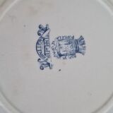 Plat rond en terre de fer