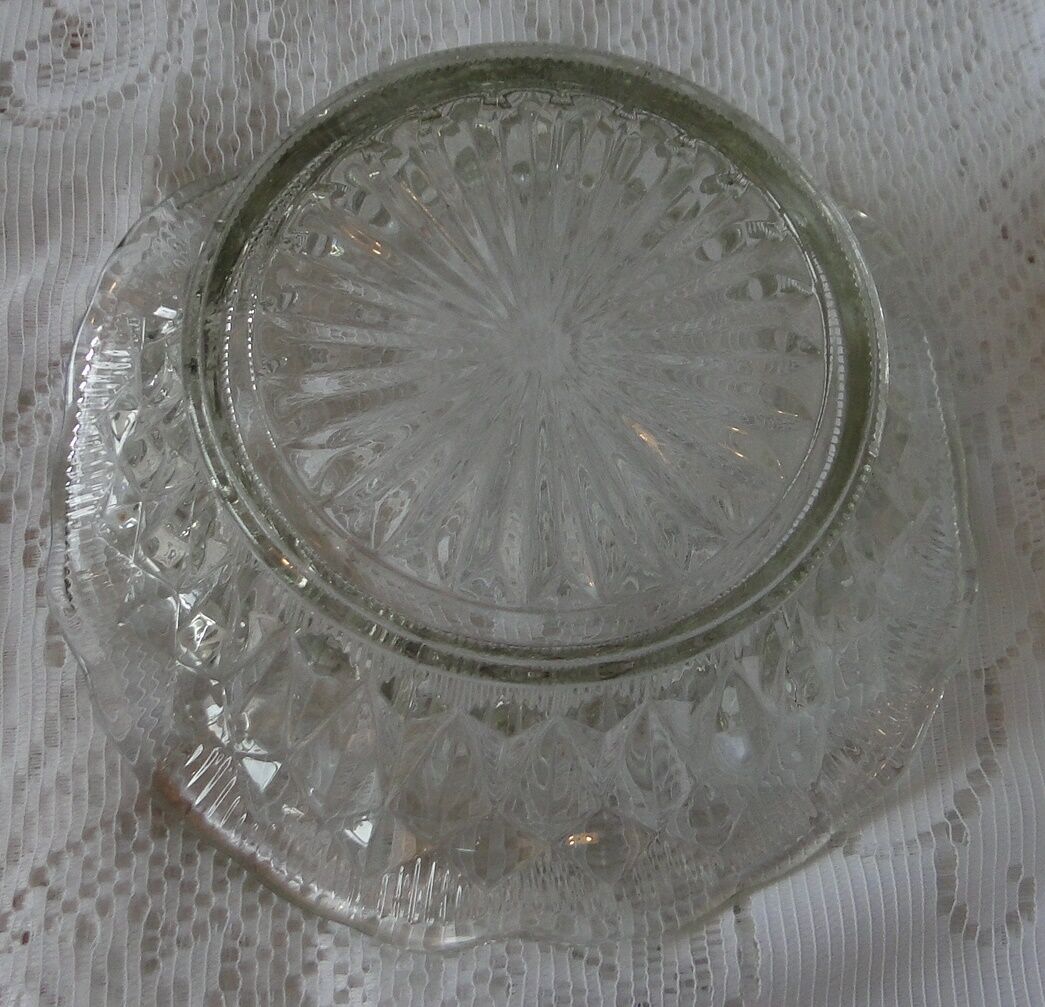 Glass fruit cutting bowl press and mold