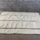 Handmade pure wool carpet, Moroccan artisan, size 1.5/2.5 m.