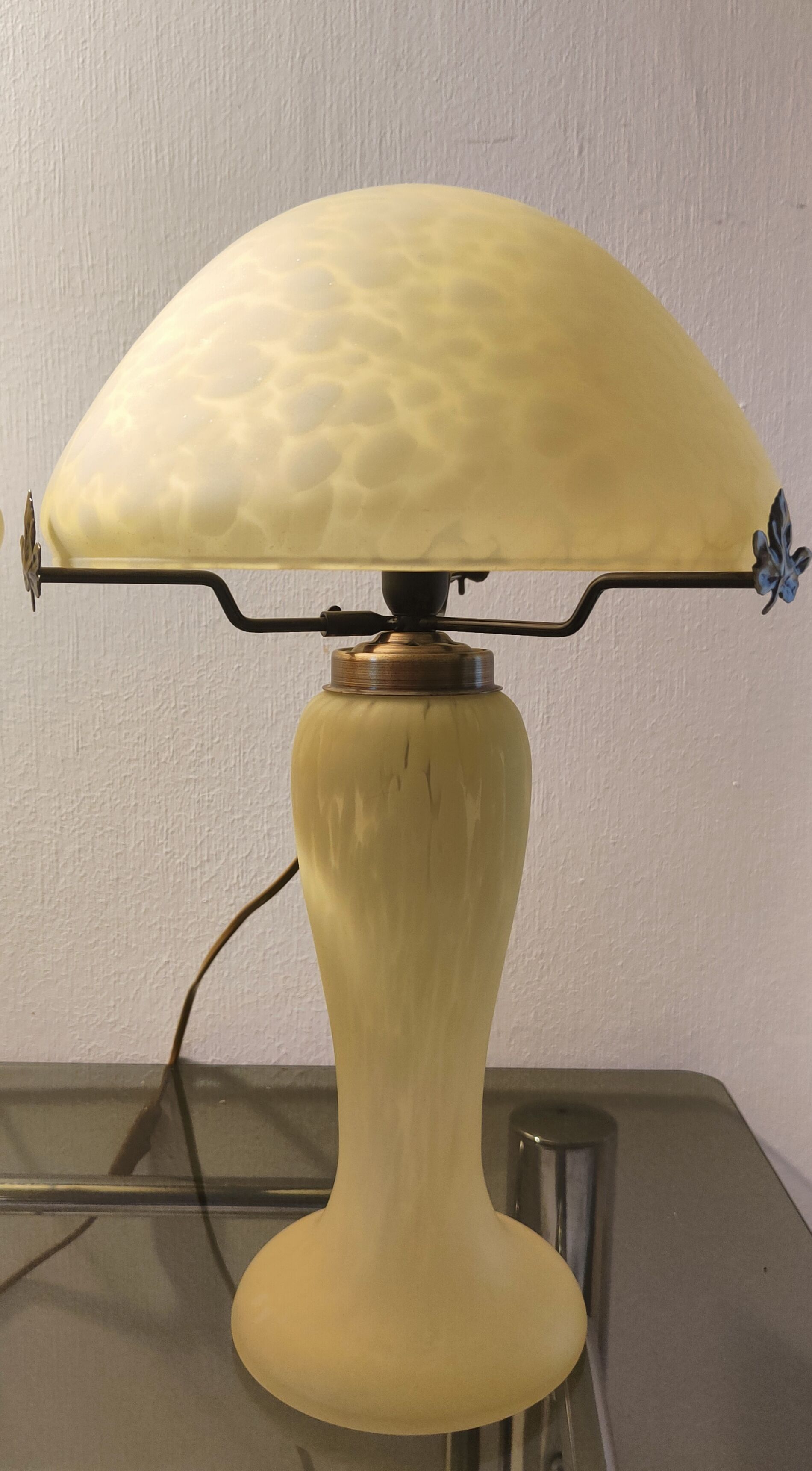 Mushroom trio lamps in glass paste 1980