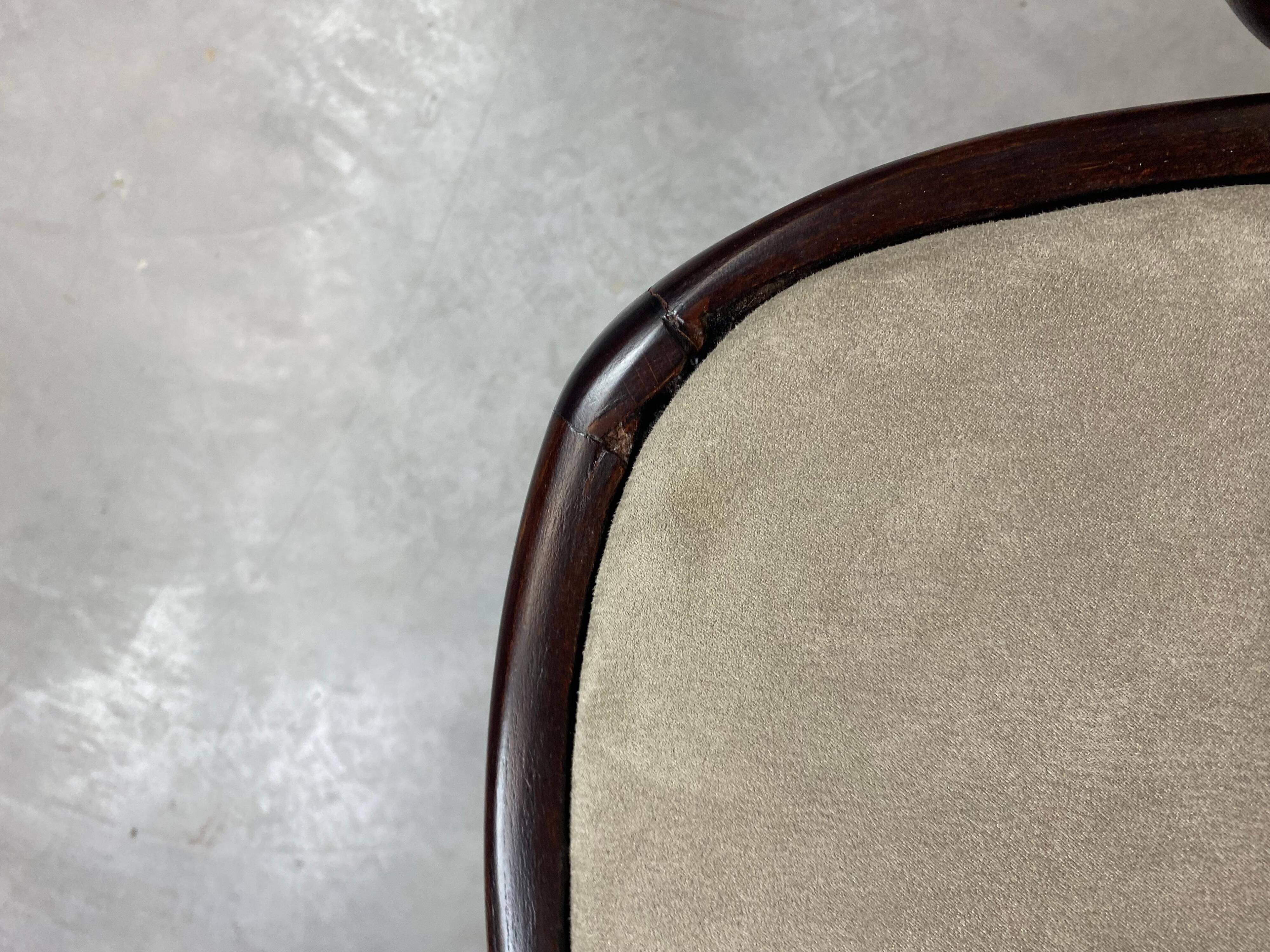 Thonet N°56 Sofa