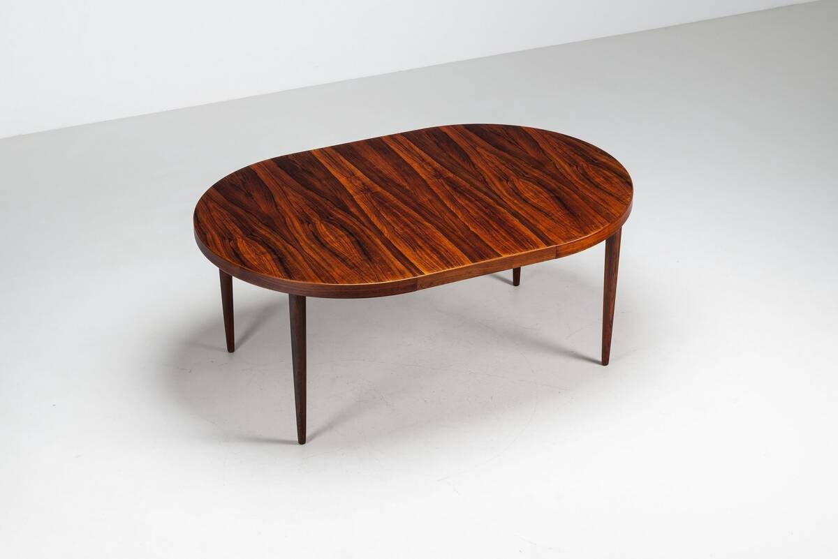 Table à manger ovale Kai Kristiansen en palissandre Villy Schou Andersen Danemark 1960