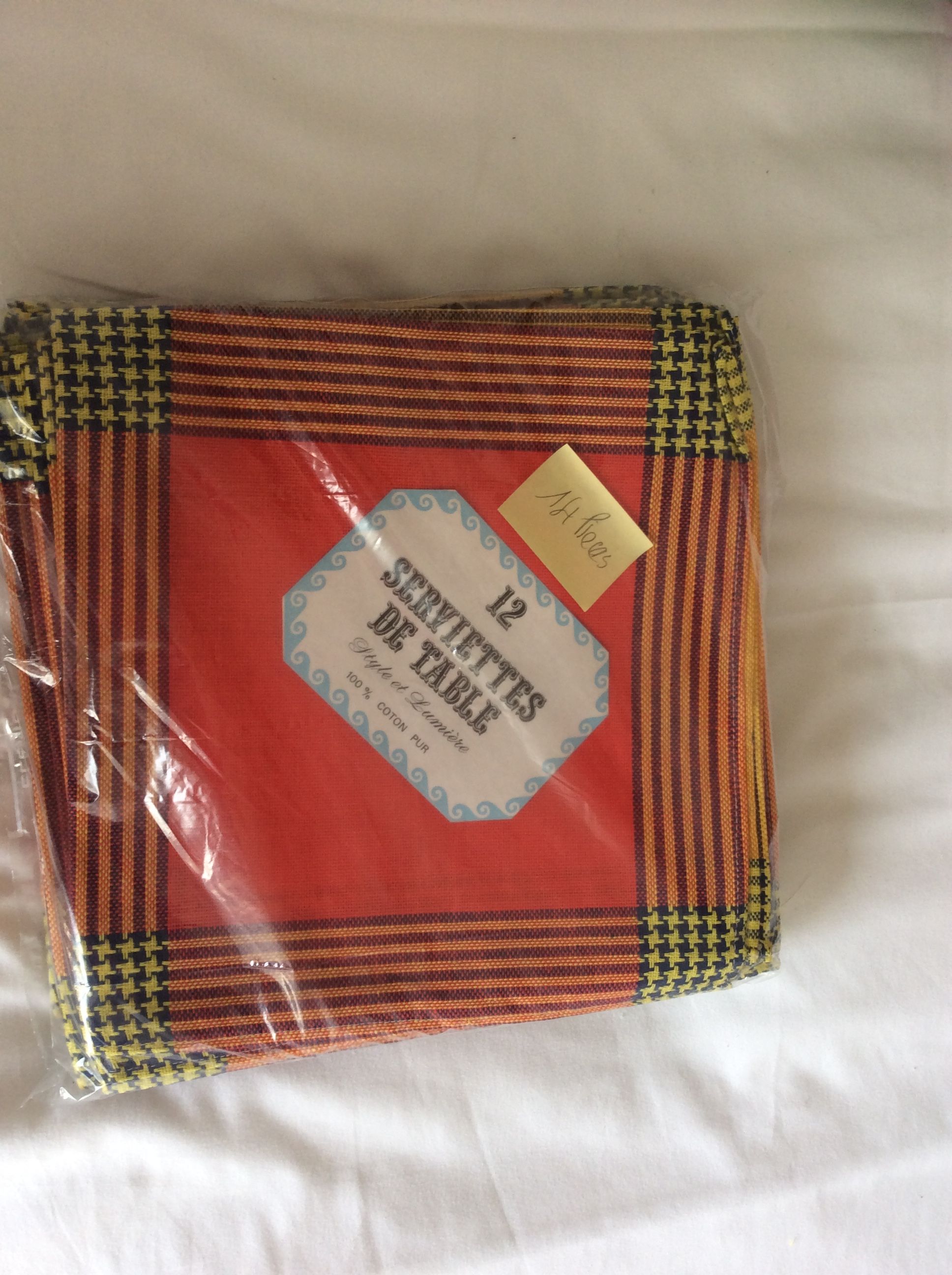 Set of 12 & 2 napkins