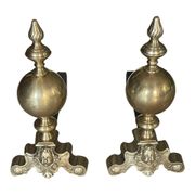Paire de chenets en laiton
