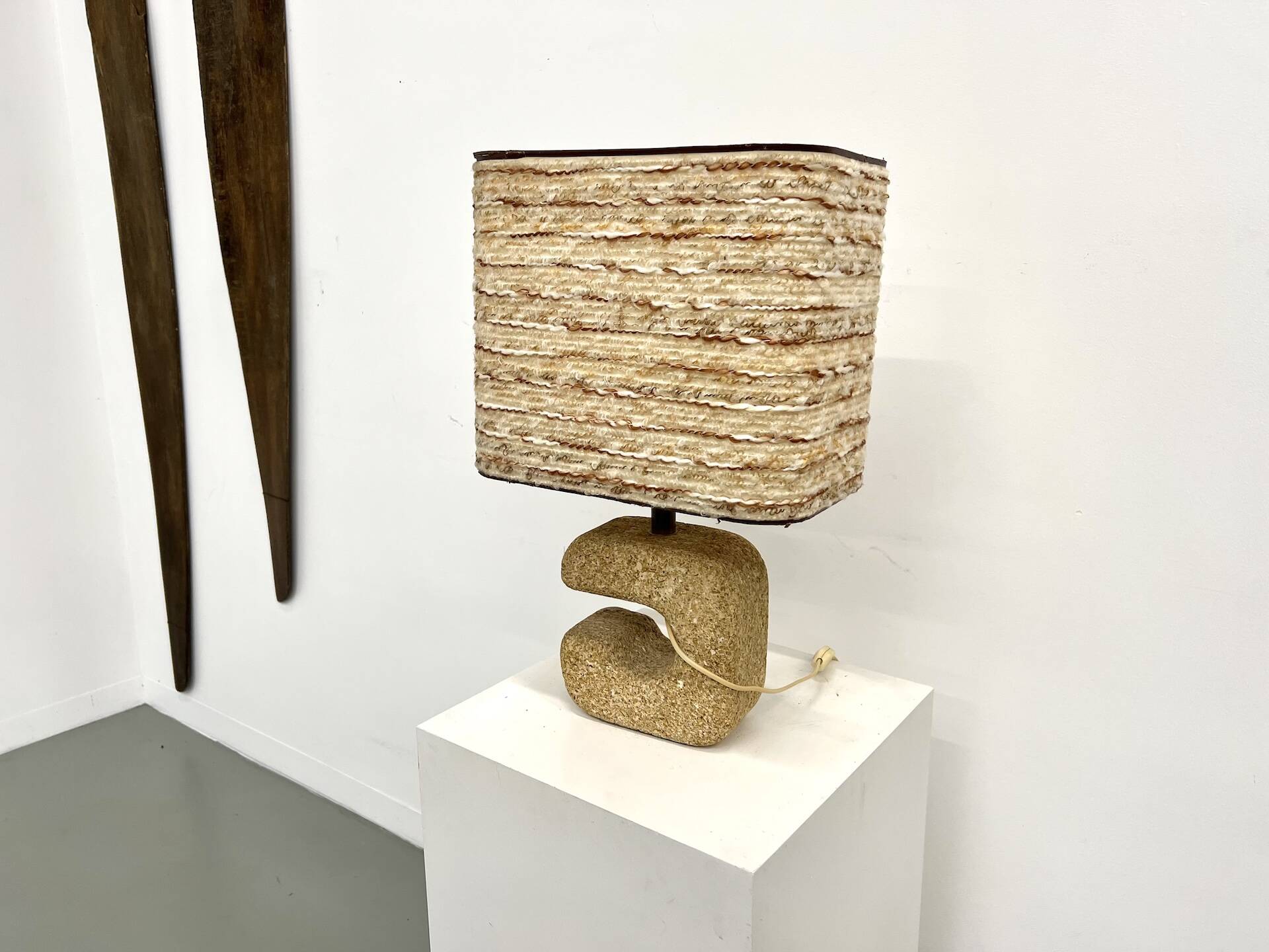 Lampe brutaliste dans le goût de Tormos, années 70