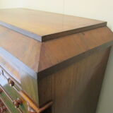 Scottish mahogany chest of drawers from 1880