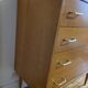 Commode vintage pieds fuseaux