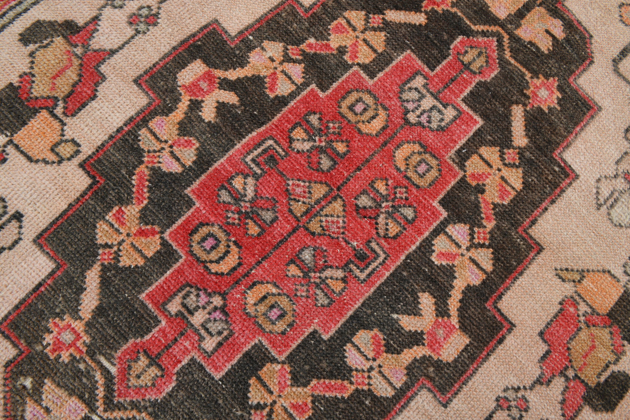4x10 red & beige wool vintage rug 140x301cm
