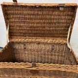 Wicker trunk