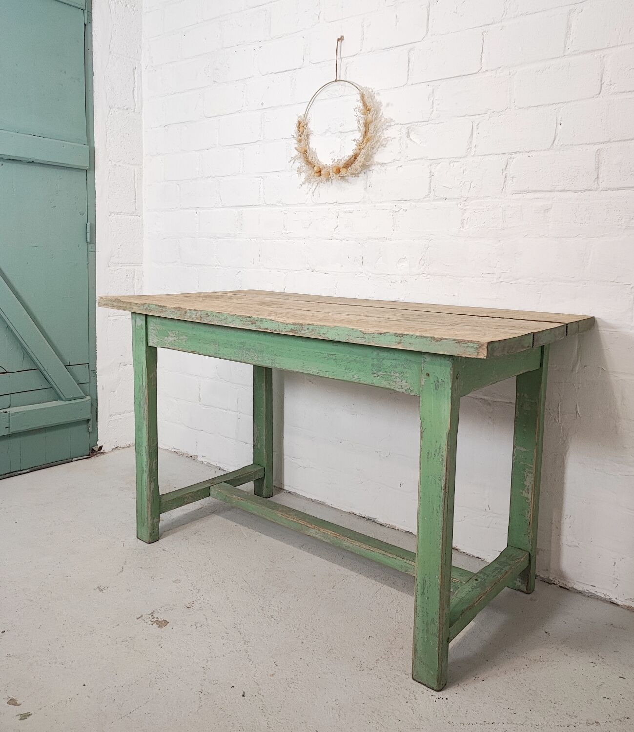 Table de ferme pieds patinés verts