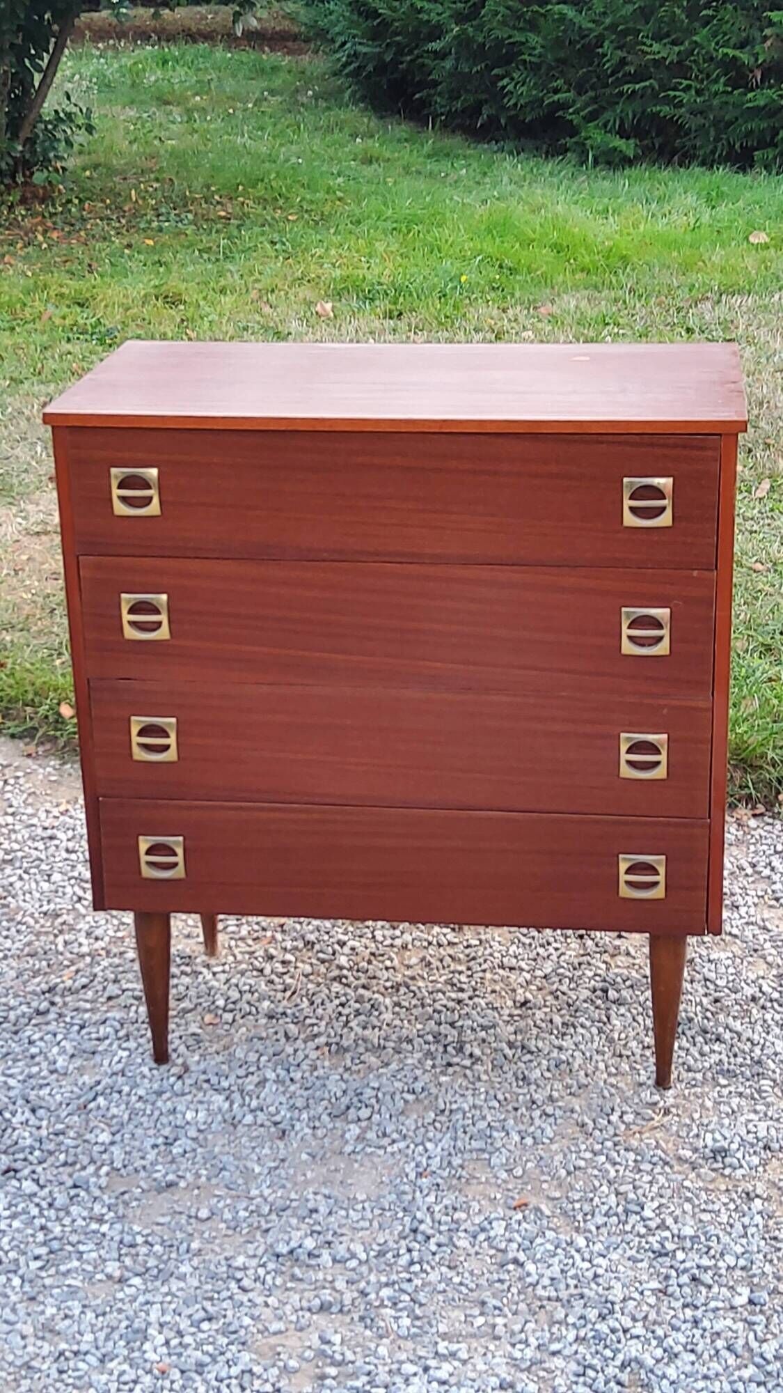 Vintage mahogany chest of drawers from the 60s conical feet 4 drawers