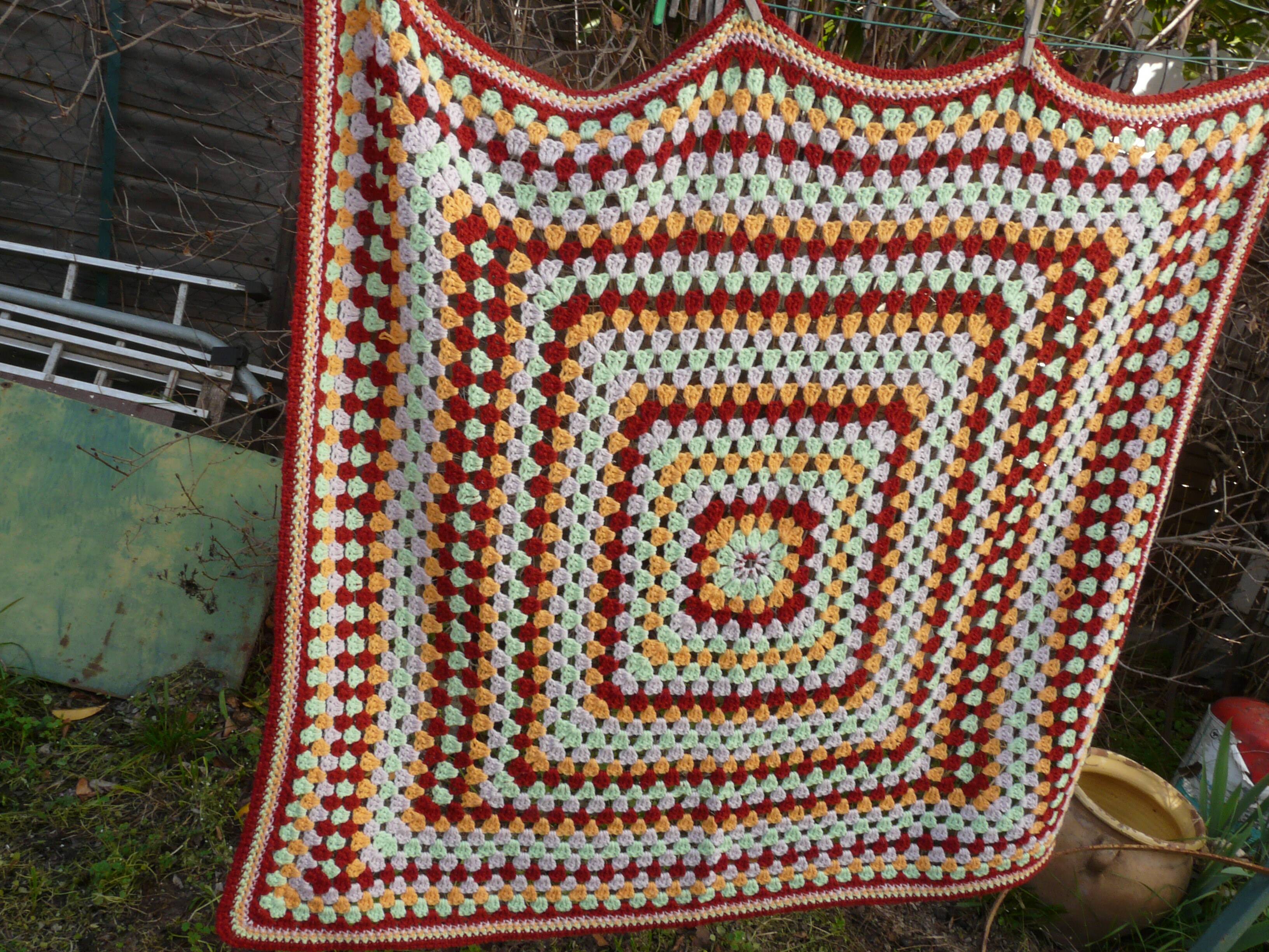 plaid - granny crochet blanket vintage colors 138 x 110 cm