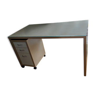 Bureau en bois avec caisson roulettes