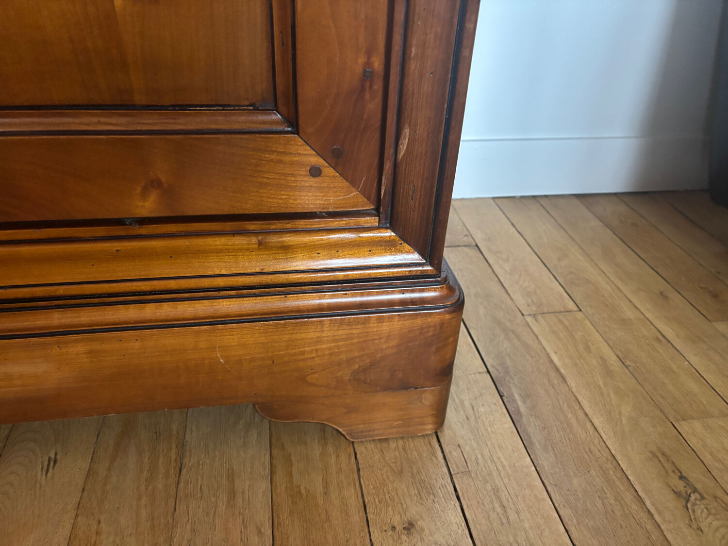 Louis-Philippe solid wood sideboard – handcrafted.