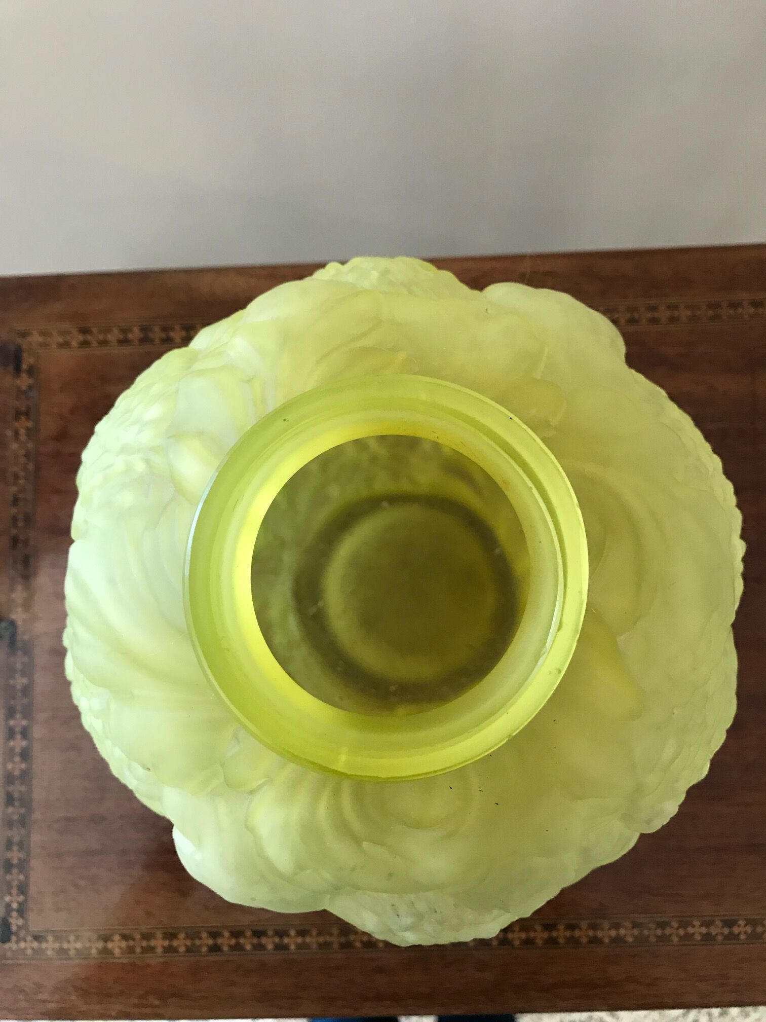 Vase in Uraline with Chrysanthemums