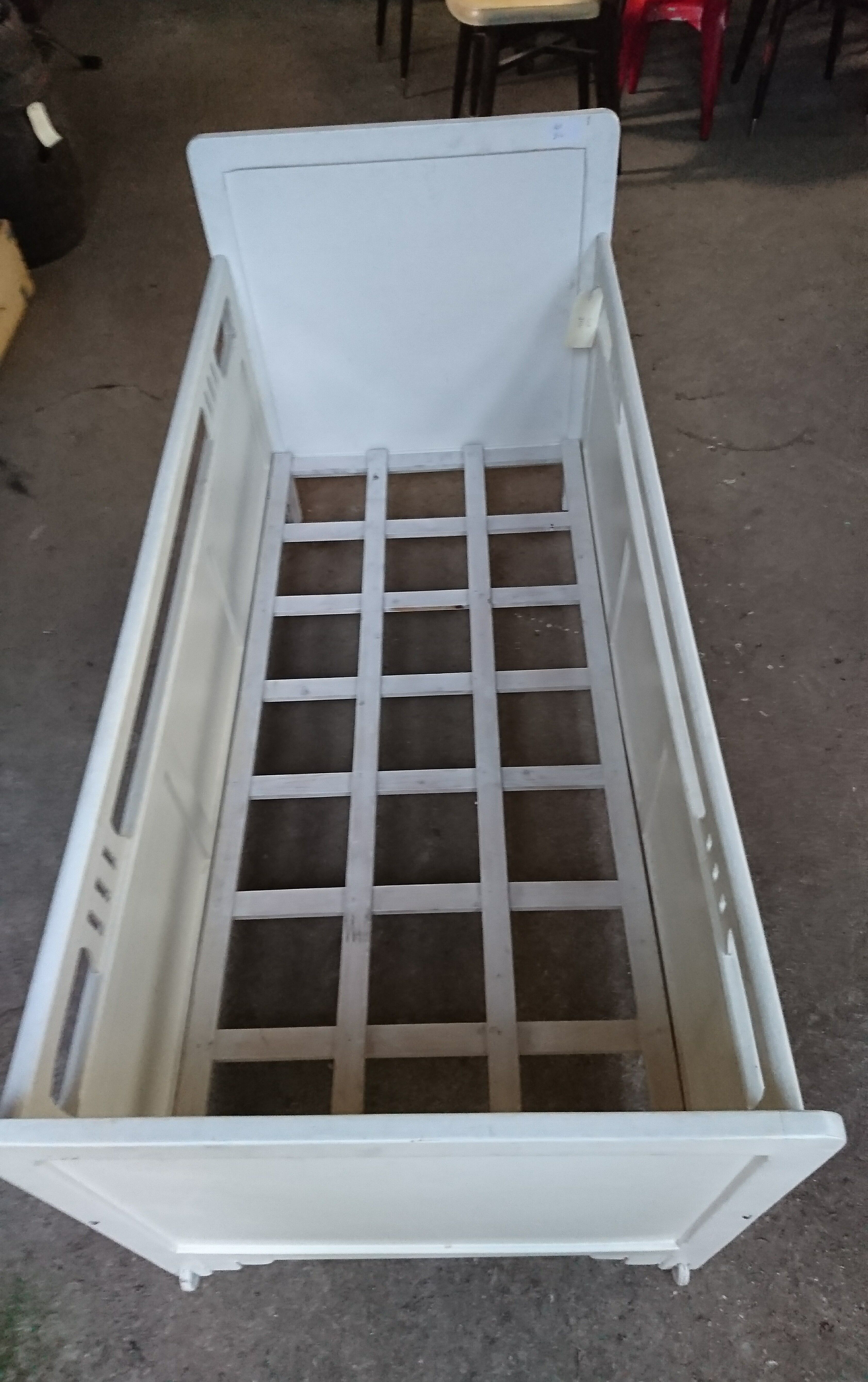 Former child bed
