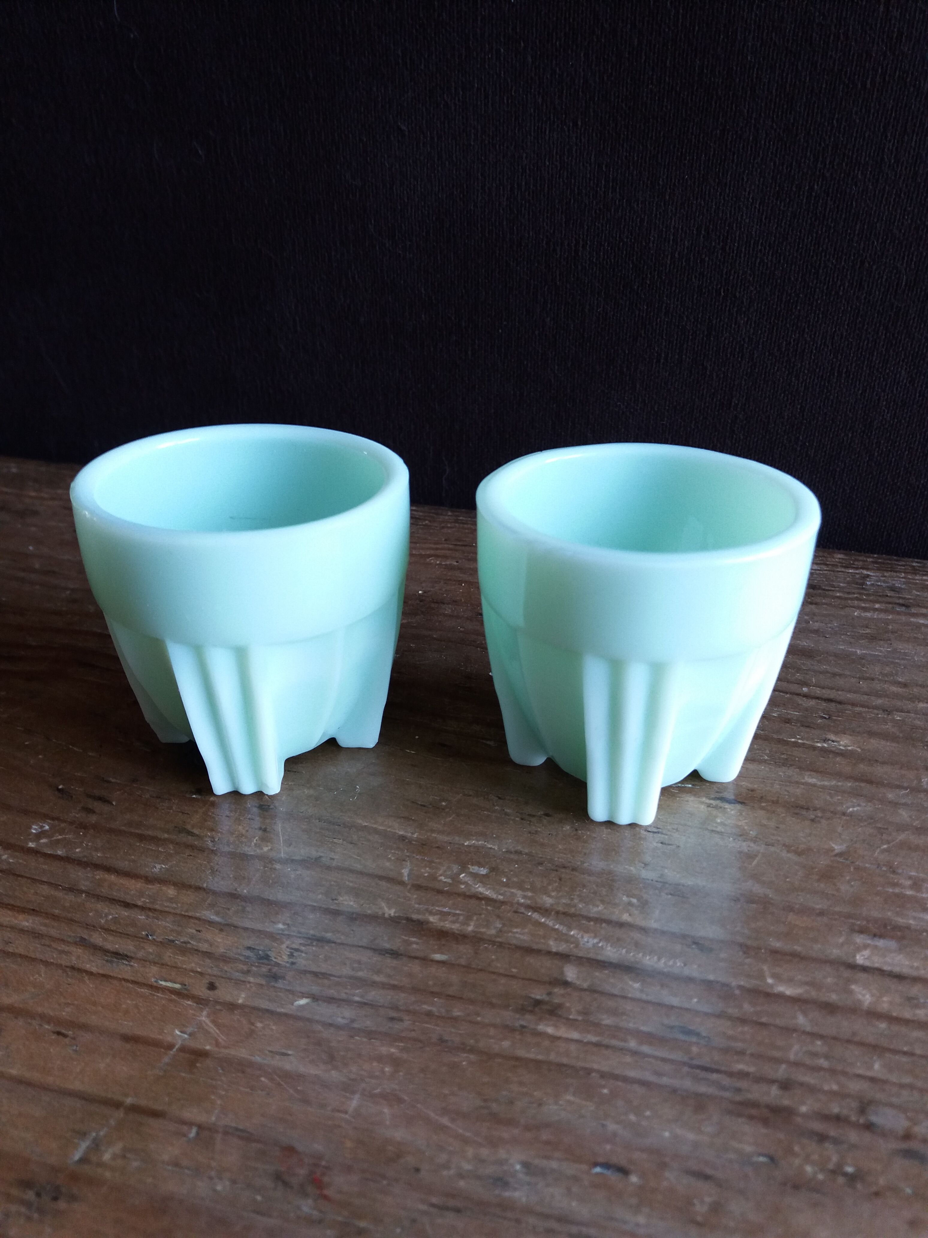 2 pale green art deco opaline shells