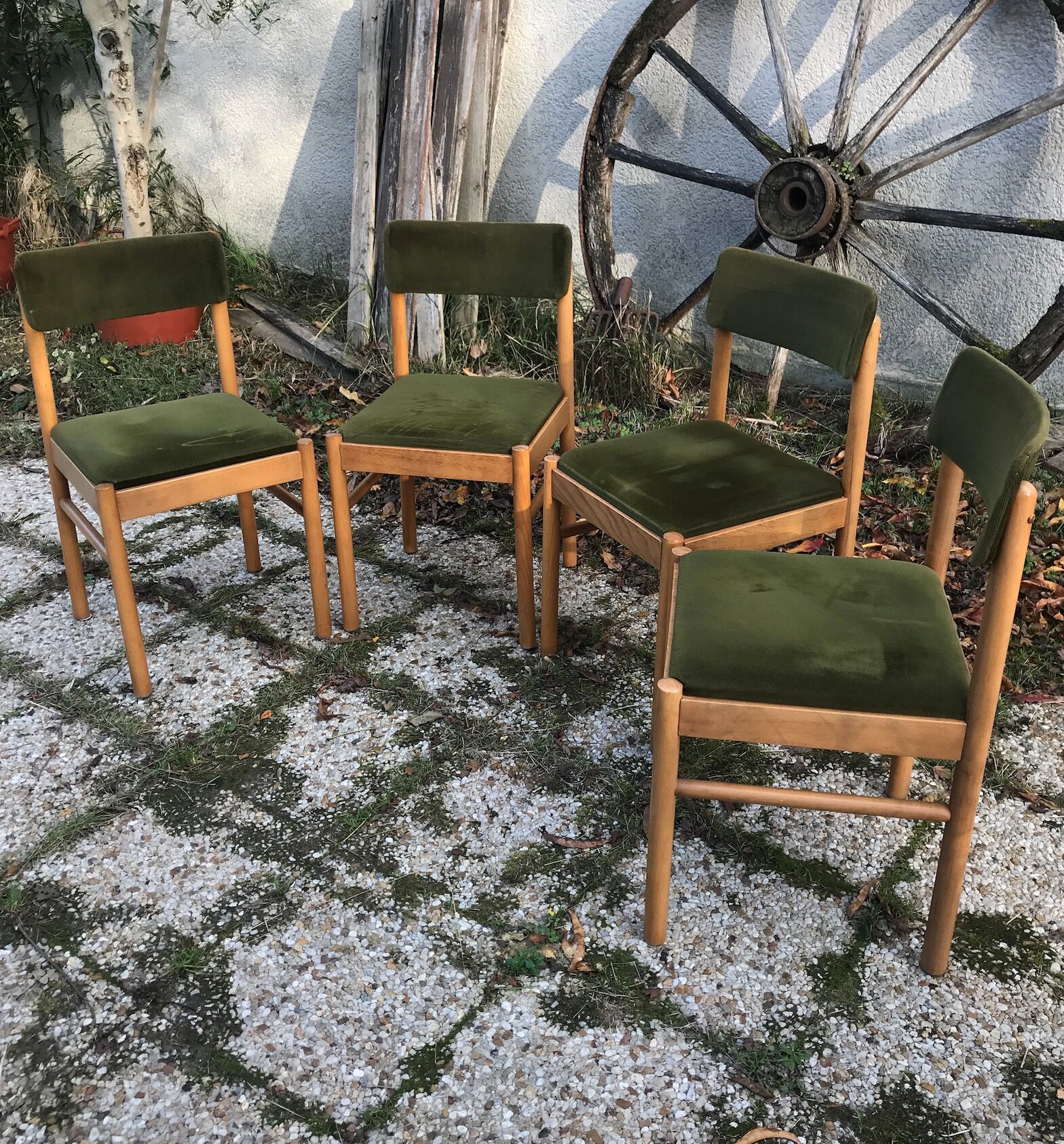 Set of 4 vintage Baumann chairs