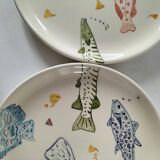 Set of two large ceramic plates – fish "head to tail" design