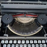 Remington Portable typewriter with carrying case