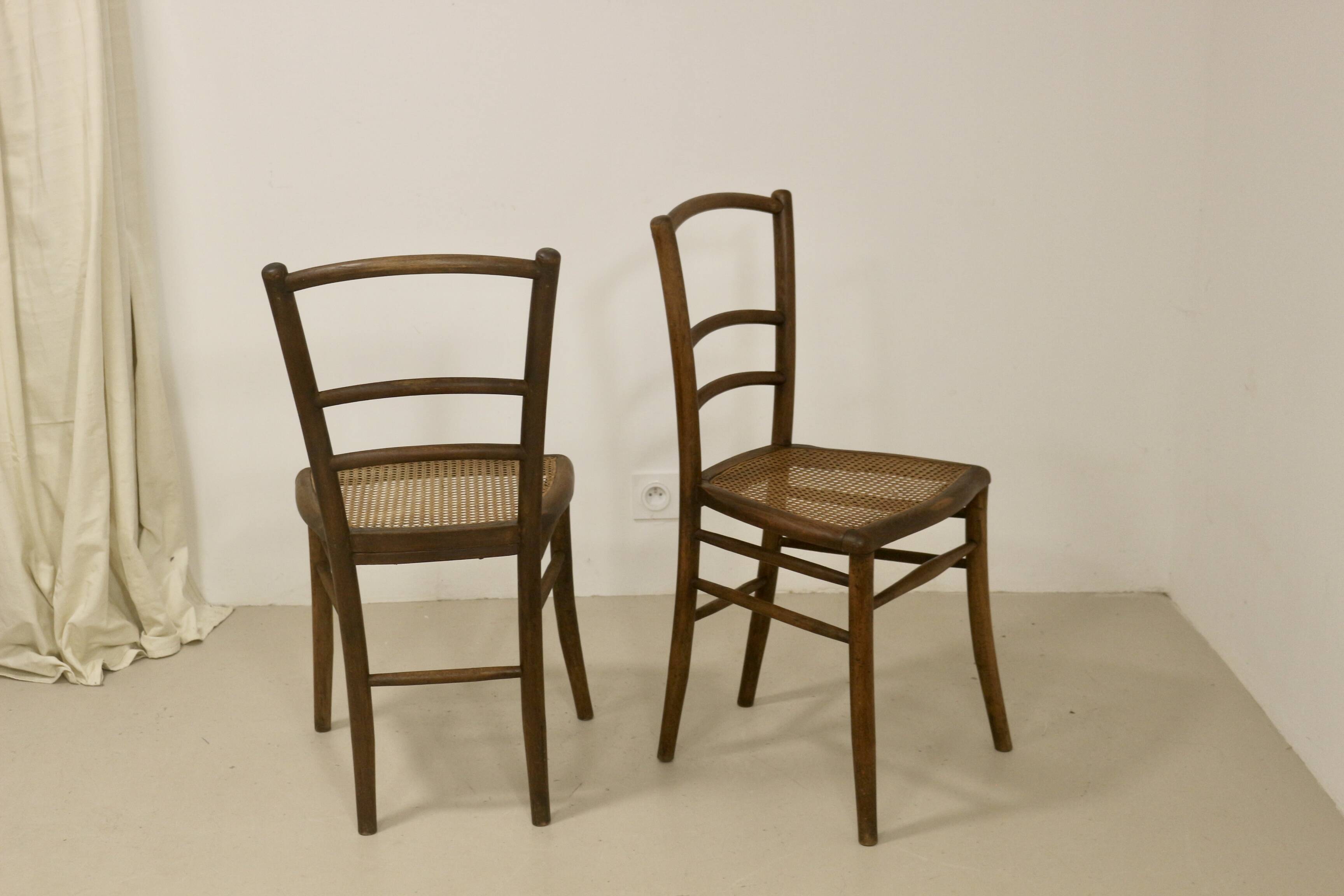 Pair of bistro chairs with canework. Ref Brunelle