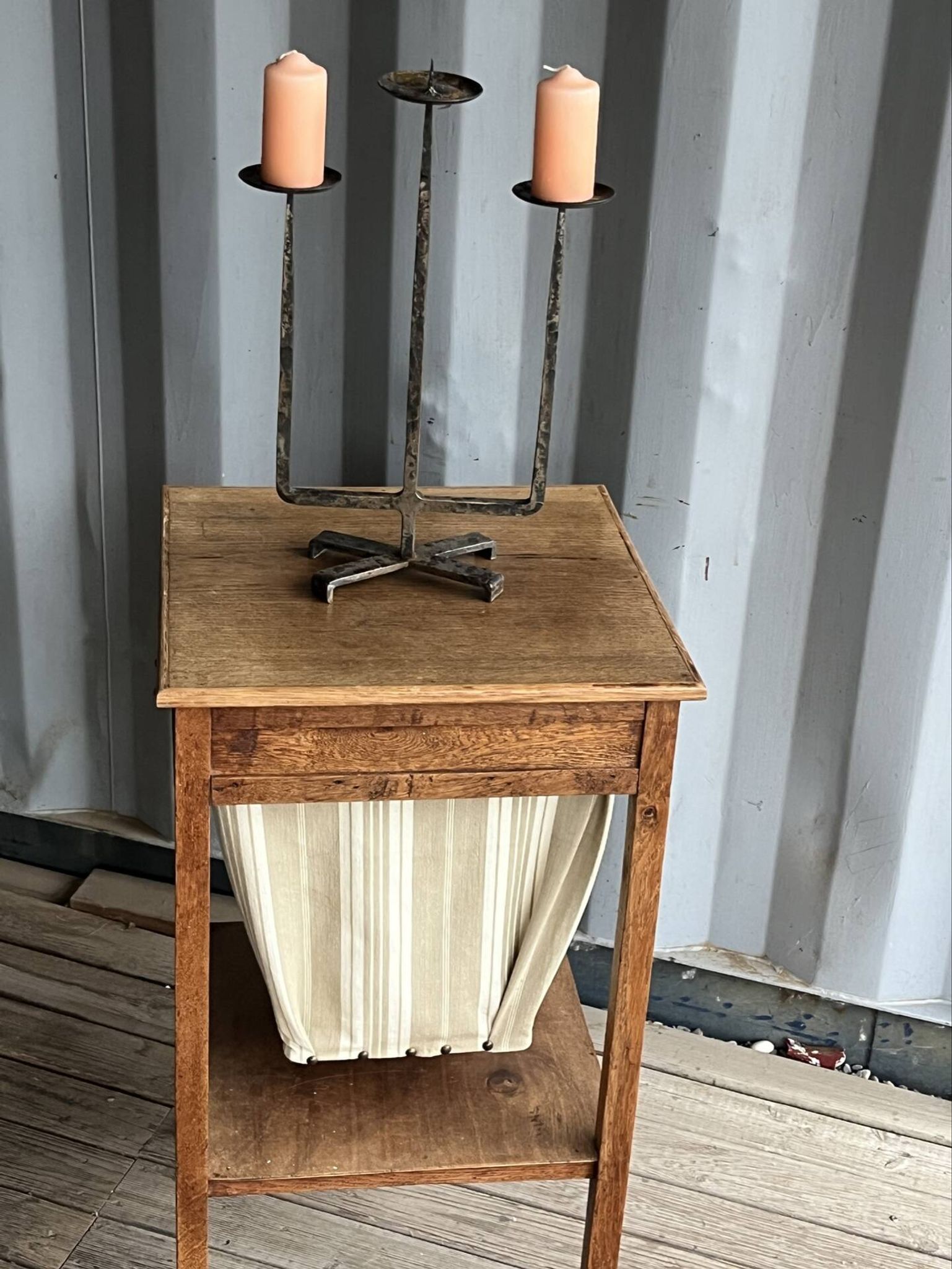 Ancienne table de couture