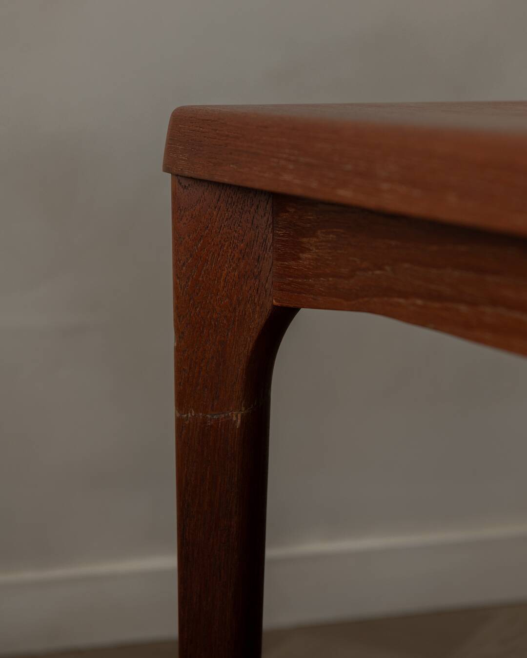 Vintage Danish teak coffee table | Henry Kjærnulf for Vejle Møbelfabrik