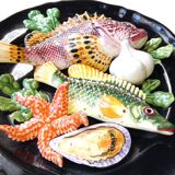 Assiette en Barbotine style 1970 Vallauris Poissons Étoile de Mer
