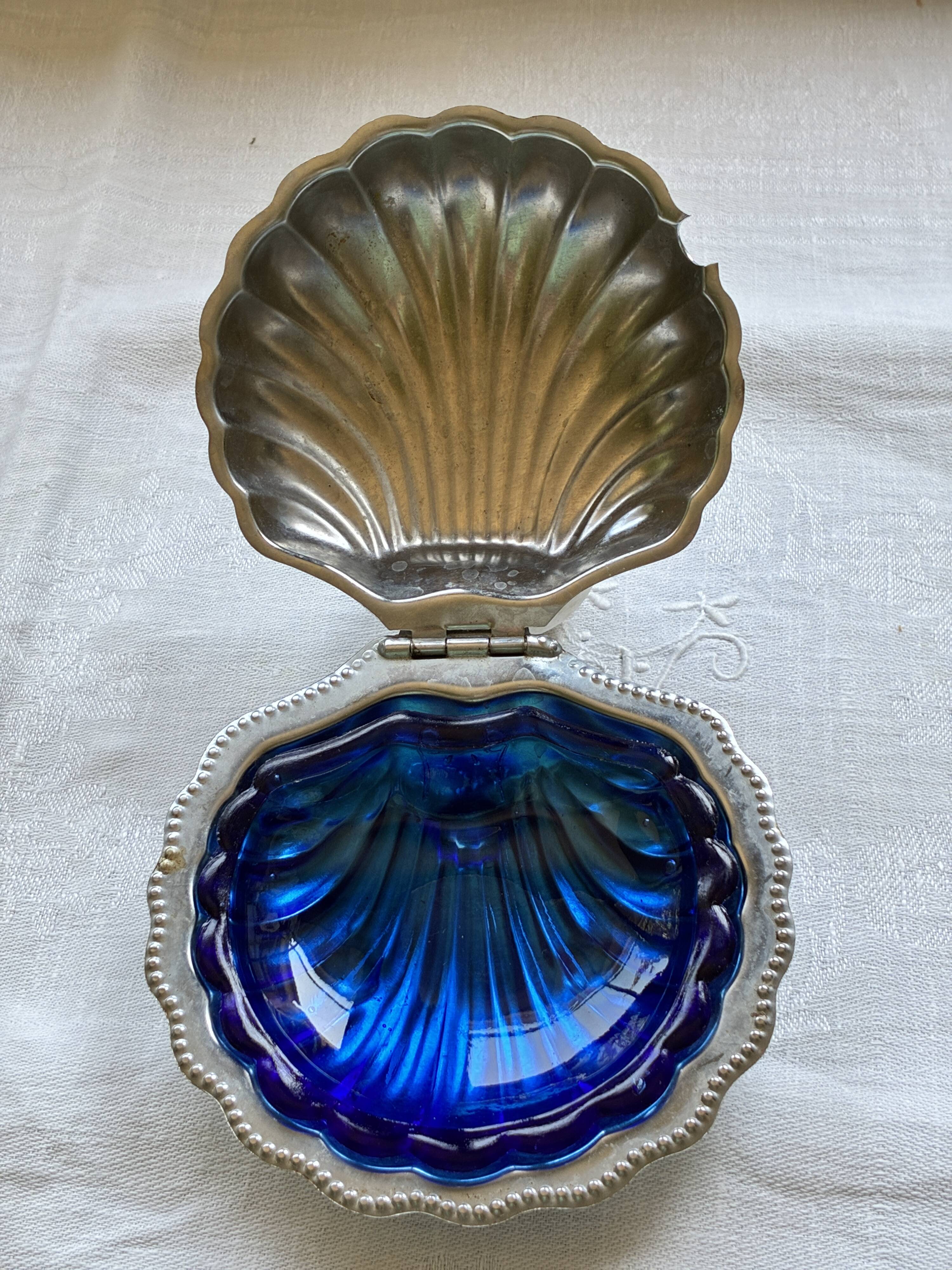 Shell butter dish blue