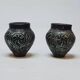Paire de petits vases décoratifs en terre cuite style grèce antique